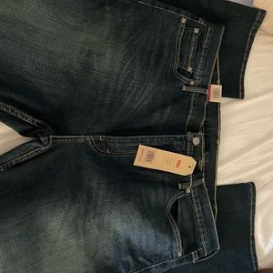 42x30 Levi’s blue jeans